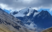 乌库楚雪山